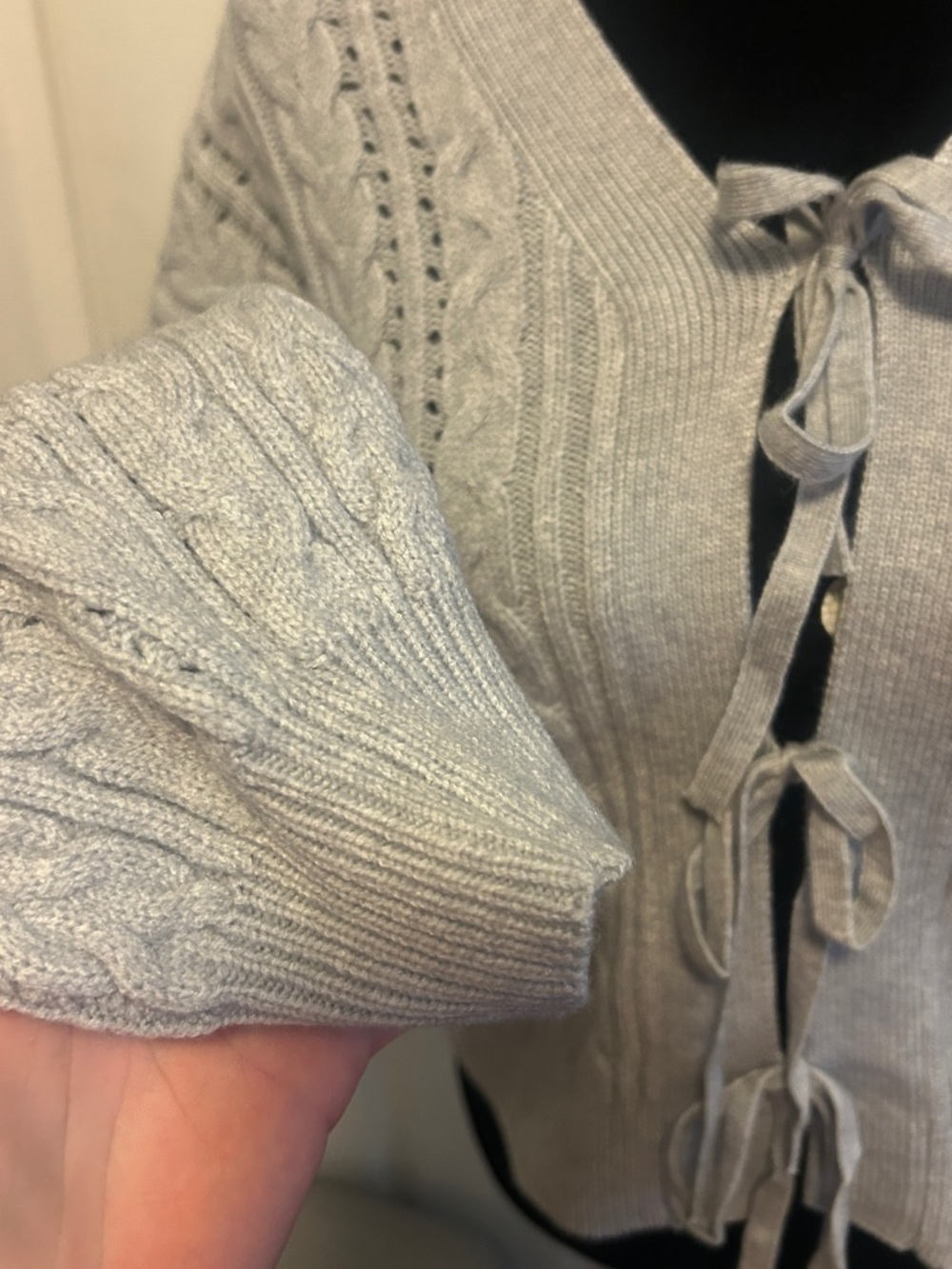 NWT Aeroposatle XS Tie-Front Cable Knit Cardigan Sweater in Light Gray F - Picture 4 of 7